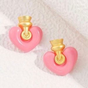 Rosy Heart Pink Palace Regal Royal Princess Victorian Feminine Romance Gold Stud